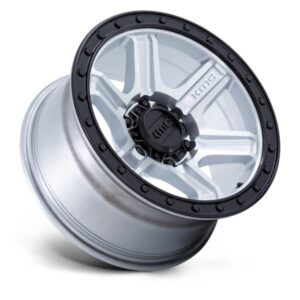 KM551 Outrun Machined With Gloss Black Lip 9x18 6x139.7 ET18 CB106,0 60° 1133 kg KM551DB18906818